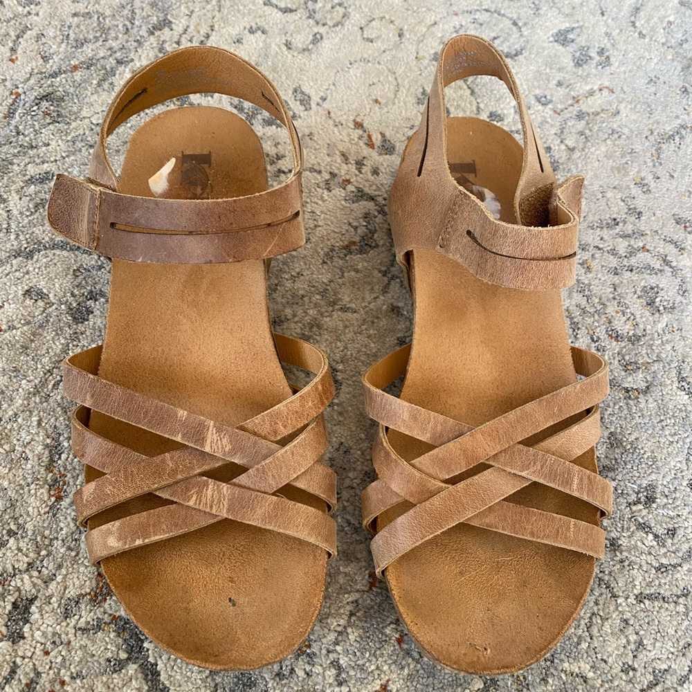 Korks Sandals size 7 leather upper